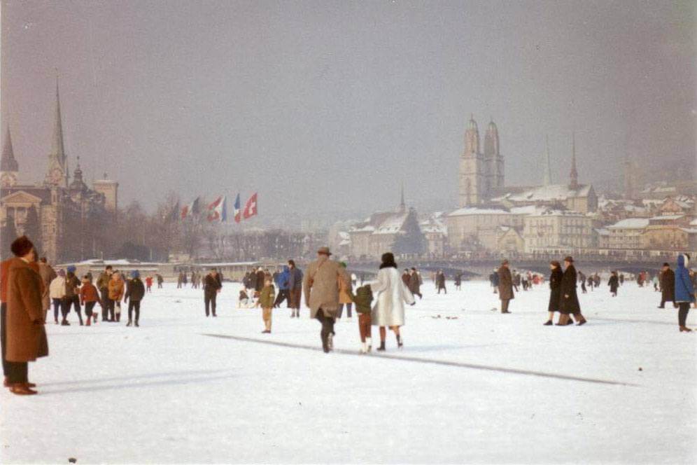 Walking on Frozen Lake Zurich - Seegfoerni 1963