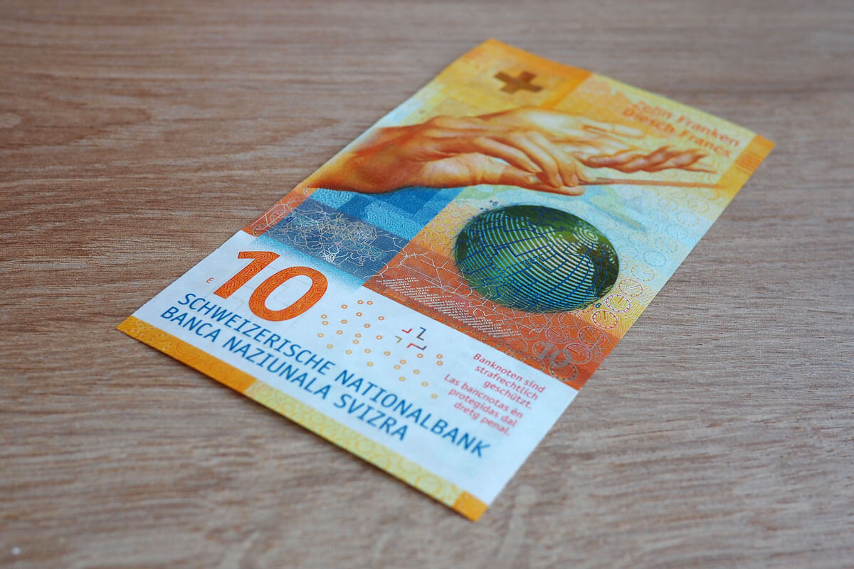 Swiss 10 franc bill