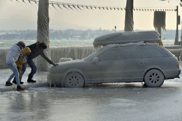 Geneva's Frozen Lake Shores