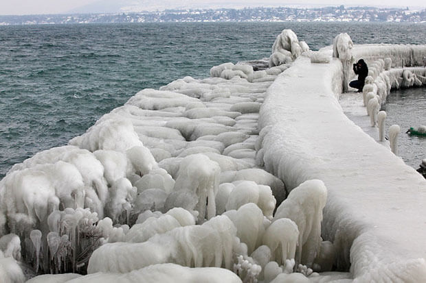 Copyright by Denis Balibouse/Reuters