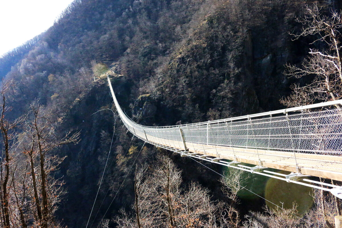 Bellinzona - Tibetan Bridge Hike Carasco