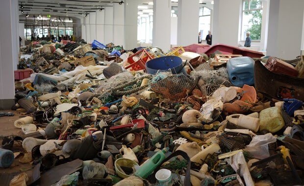 Museum fuer Gestaltung - Plastic Garbage Project