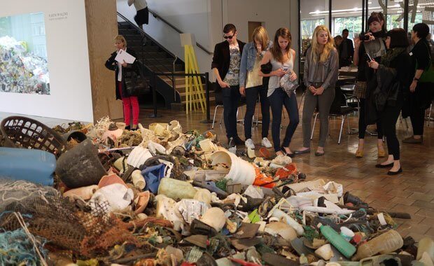 Museum fuer Gestaltung - Plastic Garbage Project