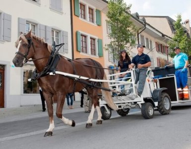 Swiss horse e-carriage in Avenches, Vadois