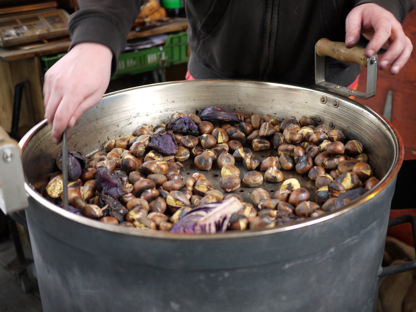 Roasted Chestnuts in Switzerland - Heissi Marroni - Albisriederplatz Zurich