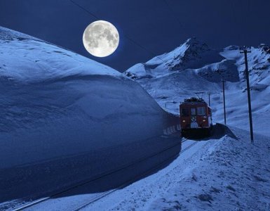 Rhaetische Bahn Moonlight Trainride