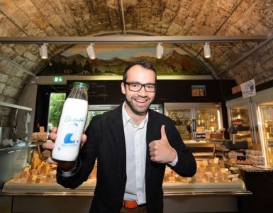 Stadtmilch - Swiss Milk Vending Machine