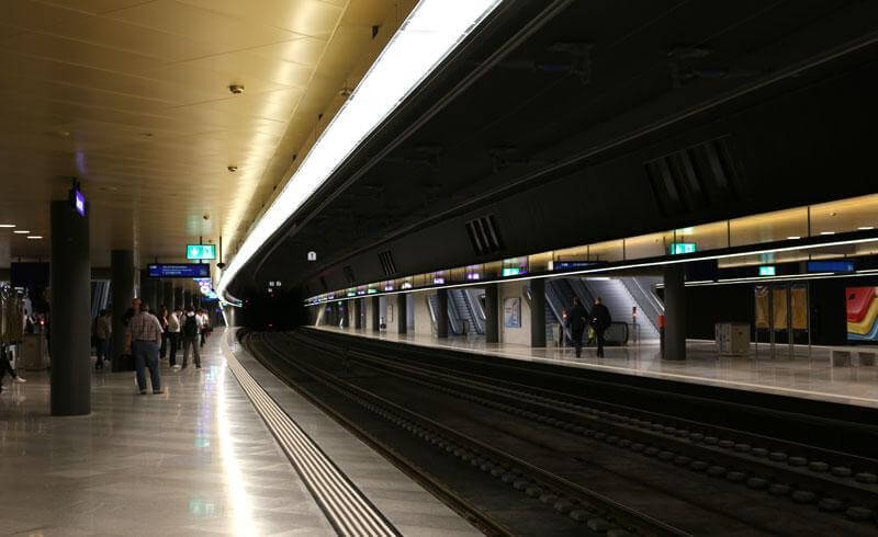 Zurich Hauptbahnhof 2014 - Bahnhof Löwenstrasse