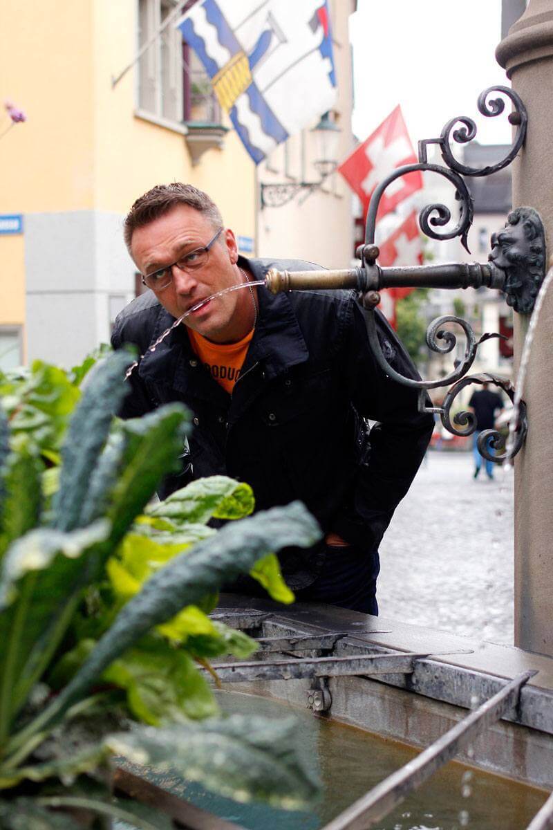 Humans of Zurich - 10 Fountain Portraits