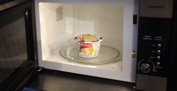 Swiss Office Taboos - Microwaving Cheese Fondue