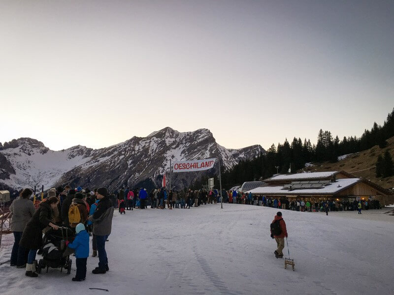 Oeschinensee - Ice Skating 2015