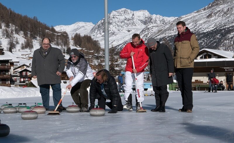 The Capra Saas-Fee - Curling