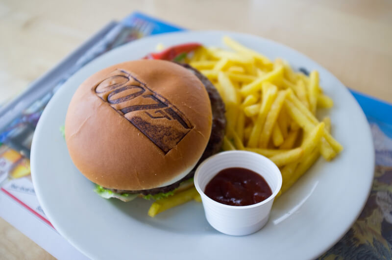 Schilthorn James Bond Burger