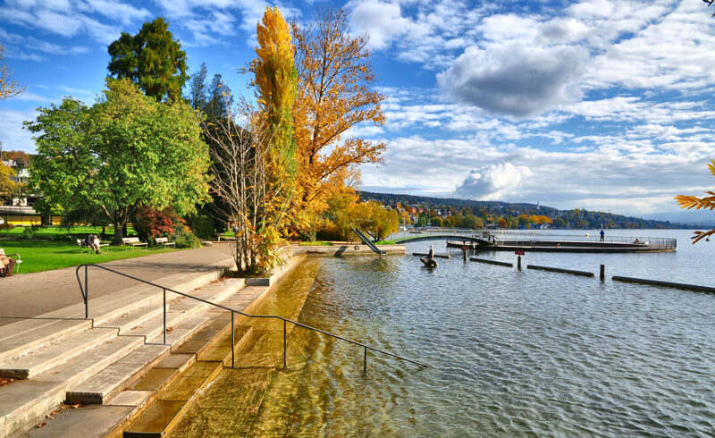 Strandbad Tiefenbrunnen in Zürich