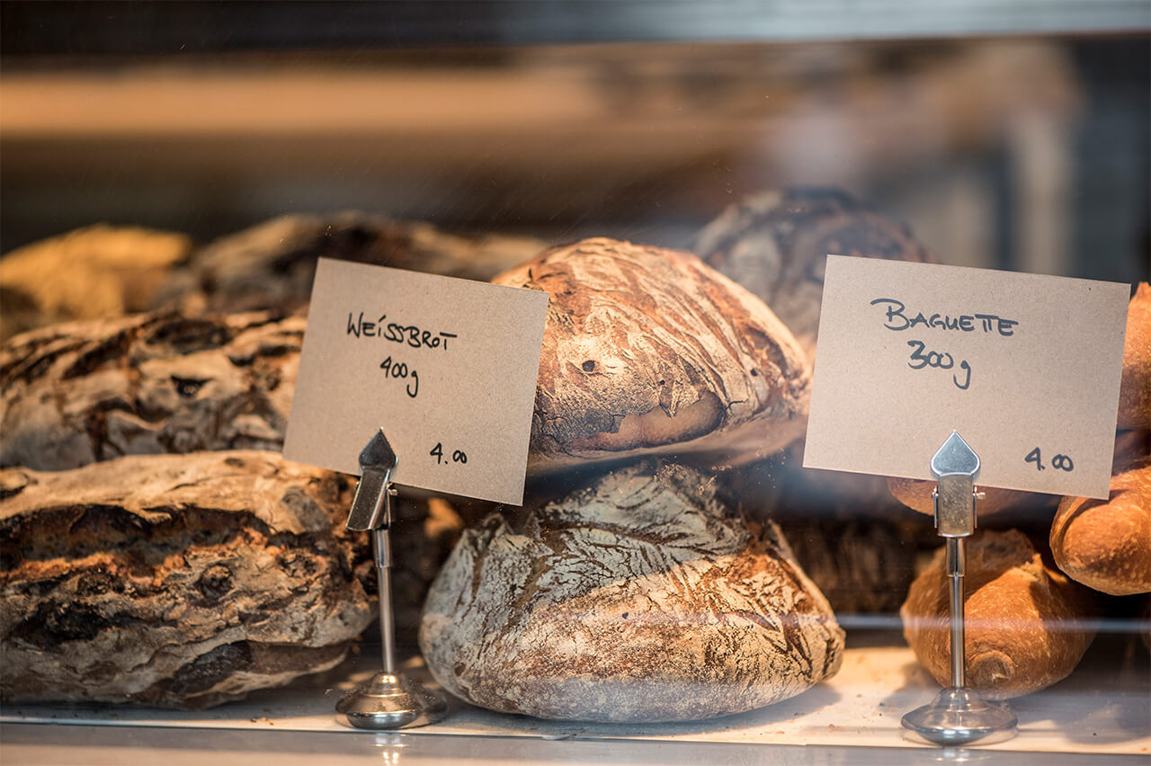 Shop Local - John Baker in Zürich