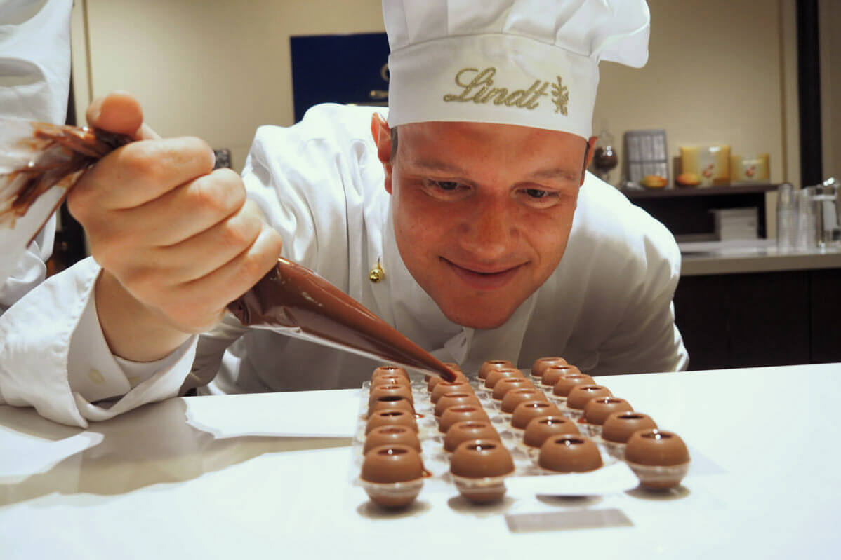 Lindt & Spruengli Chocolatier