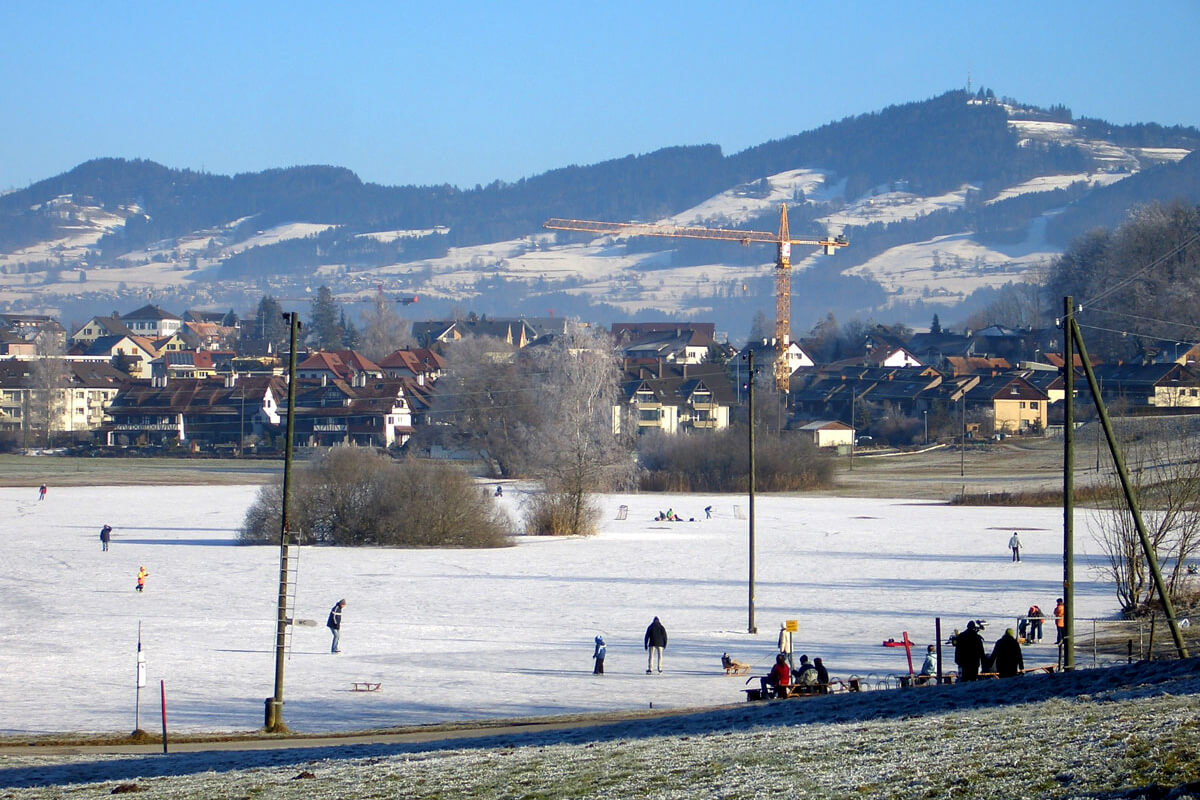 Bubikon Huesliriet Ice Skating