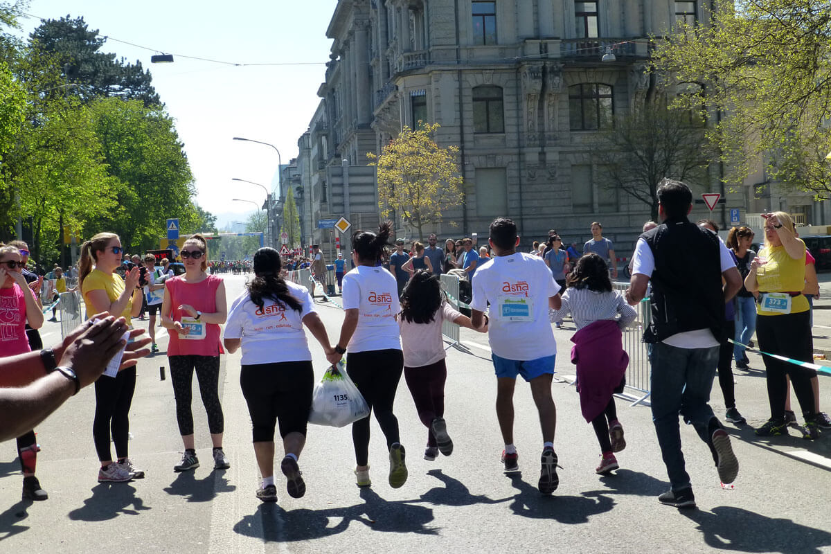 Running in Zürich - Teamrun Finish