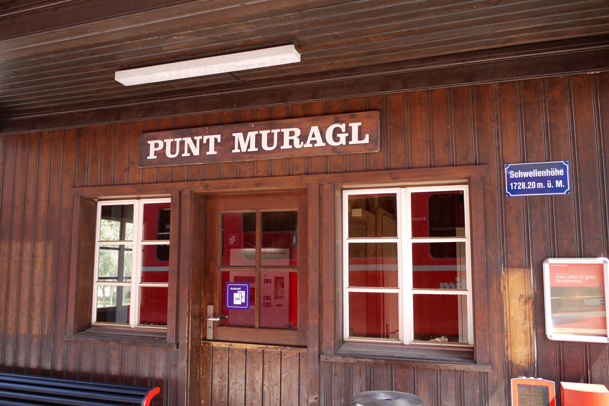 Punt Muragl Train Station