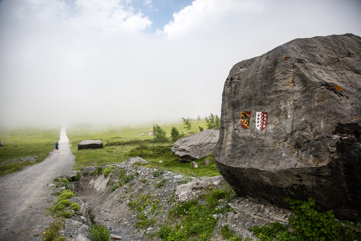 Route du Bonheur Hike - Gemmi Pass