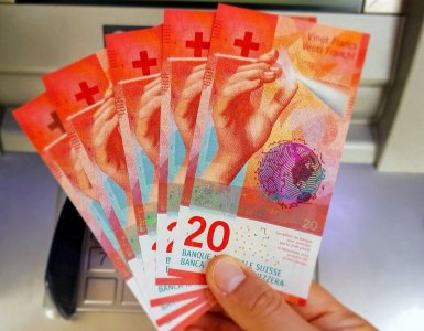 Swiss 20 franc bills