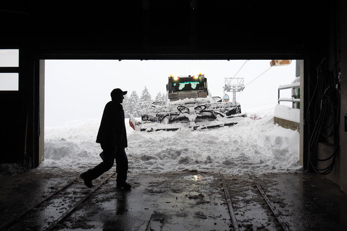 Snowcat Experience Lenk