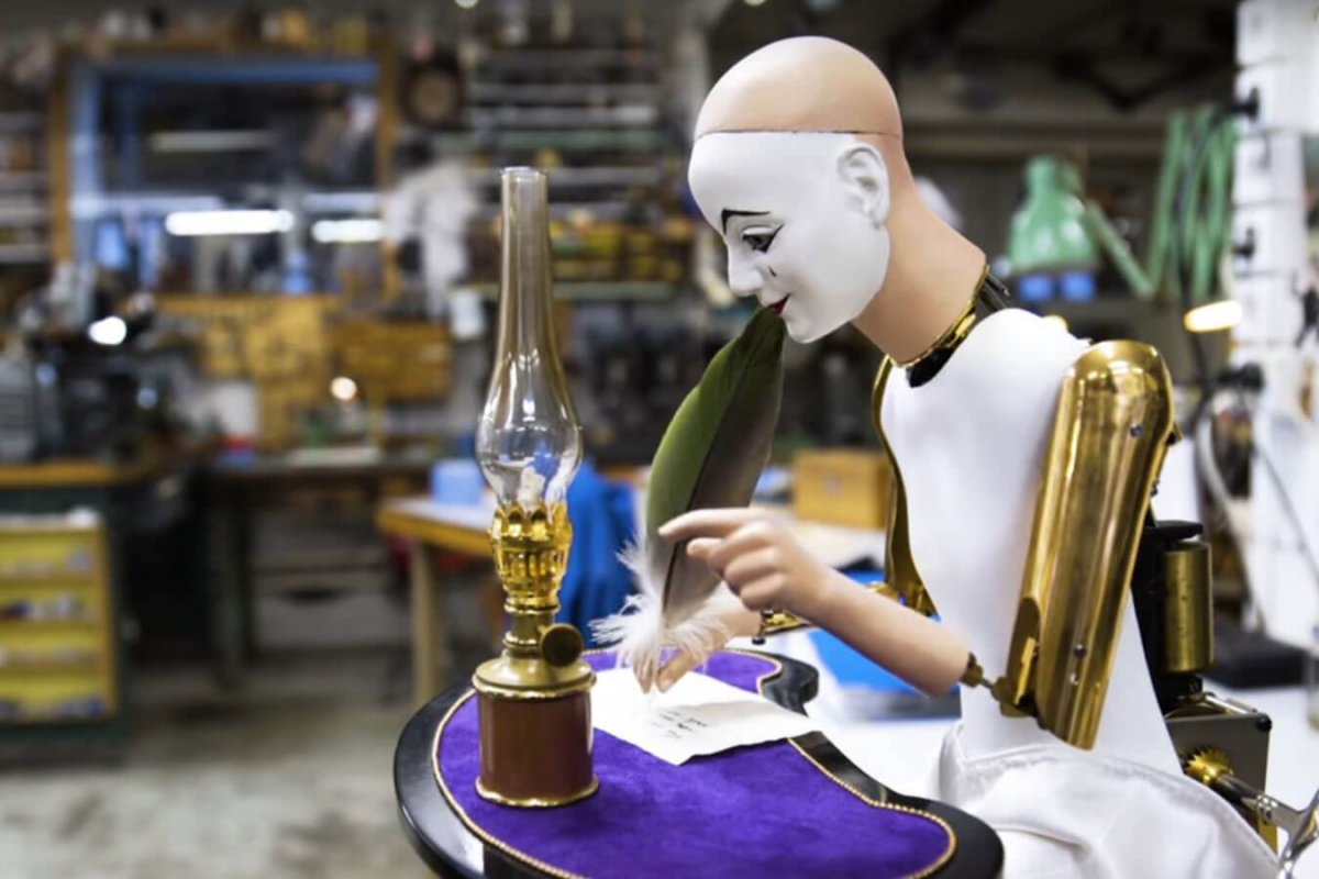 Inside the world of automatons (they're vintage and scifi!)