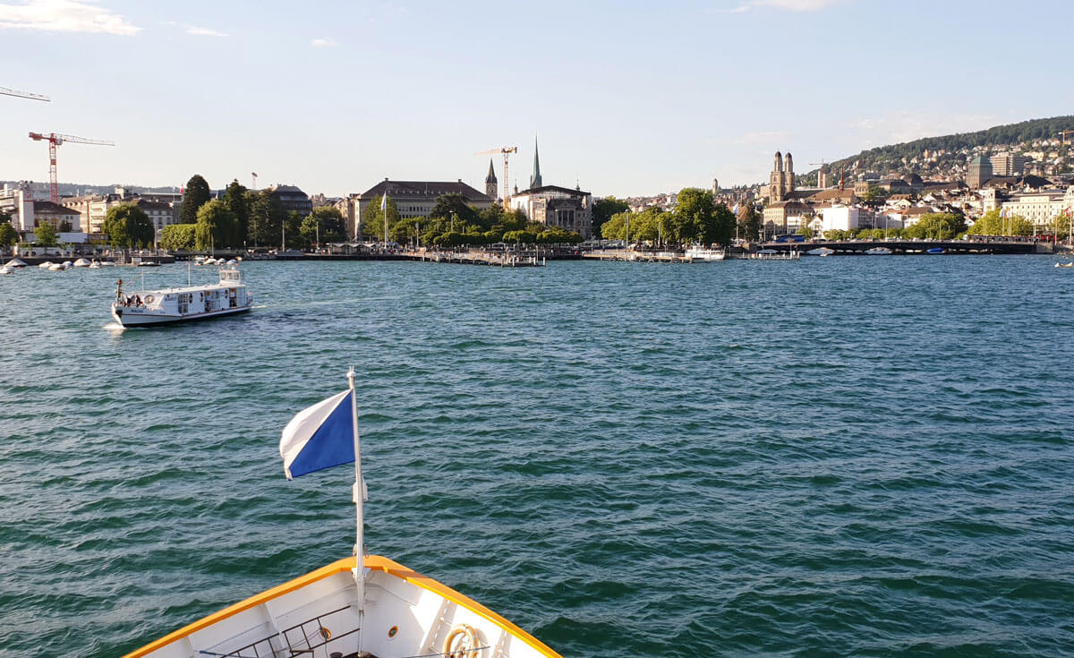 Burger Cruise Lake Zurich