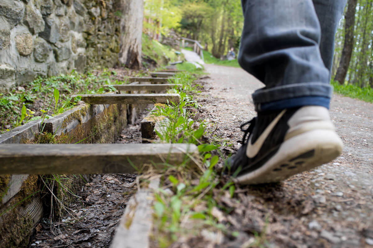 Hiking the historic Suonen in Valais