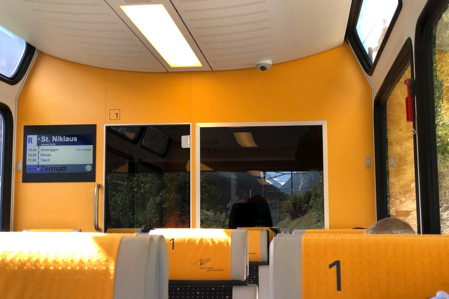 Matterhorn Gotthard Bahn - Panorama Windows