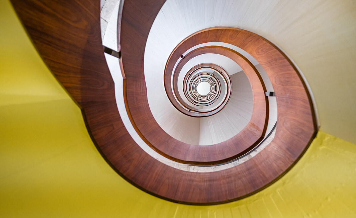 SPIRAL STAIRCASE / スパイラル・ステアケース SPIRAL STAIRCASE / スパイラル・ステアケース SPIRAL STAIRCASE