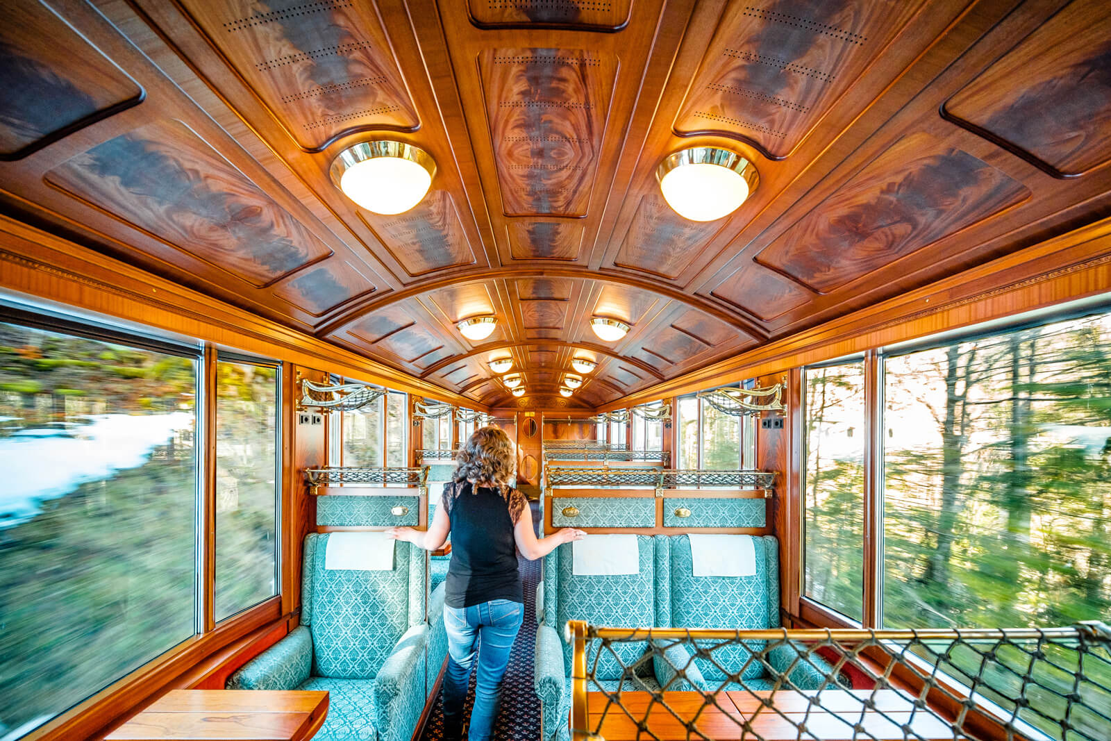 GoldenPass MOB Panoramic Train, Switzerland