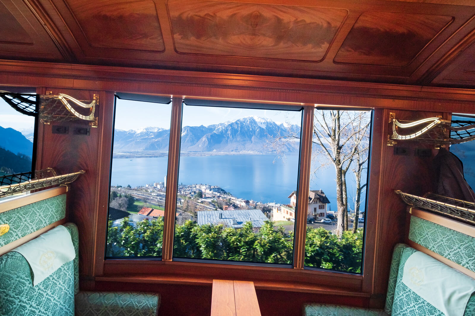 GoldenPass MOB Panoramic Train, Switzerland