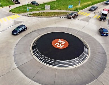 KUFA Kreisel - Turntable Roundabout in Lyss, Switzerland