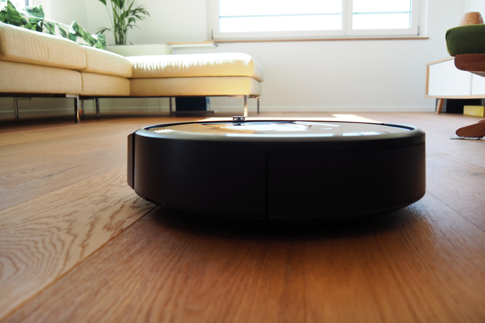 iRobot Roomba i7plus Robotic Vacuum Review