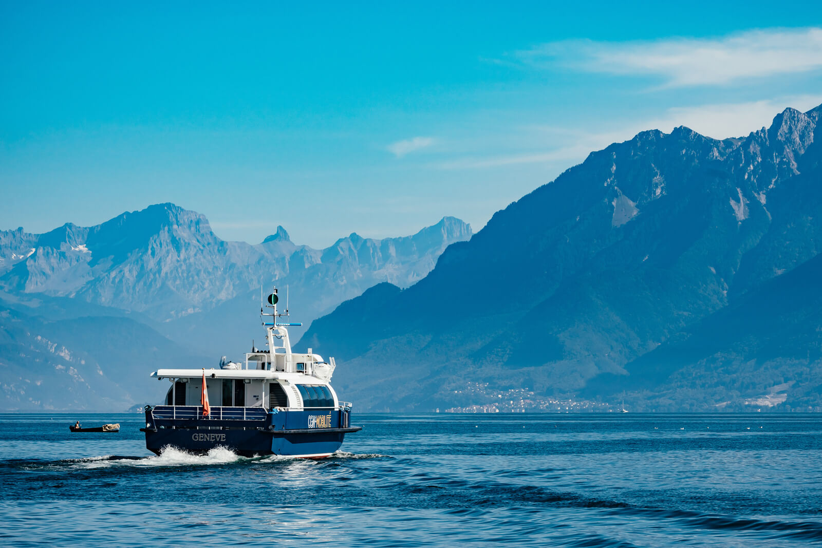 Lake Geneva Cruises