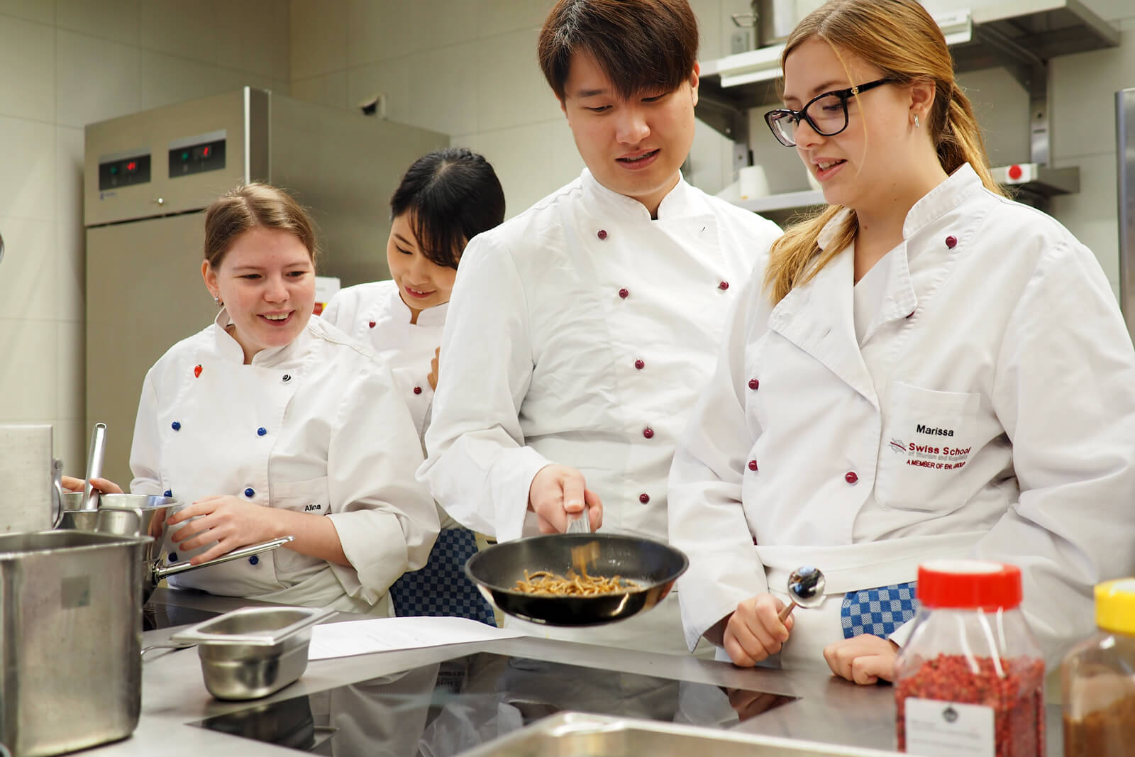 EHL Passugg Campus - Students in Kitchen