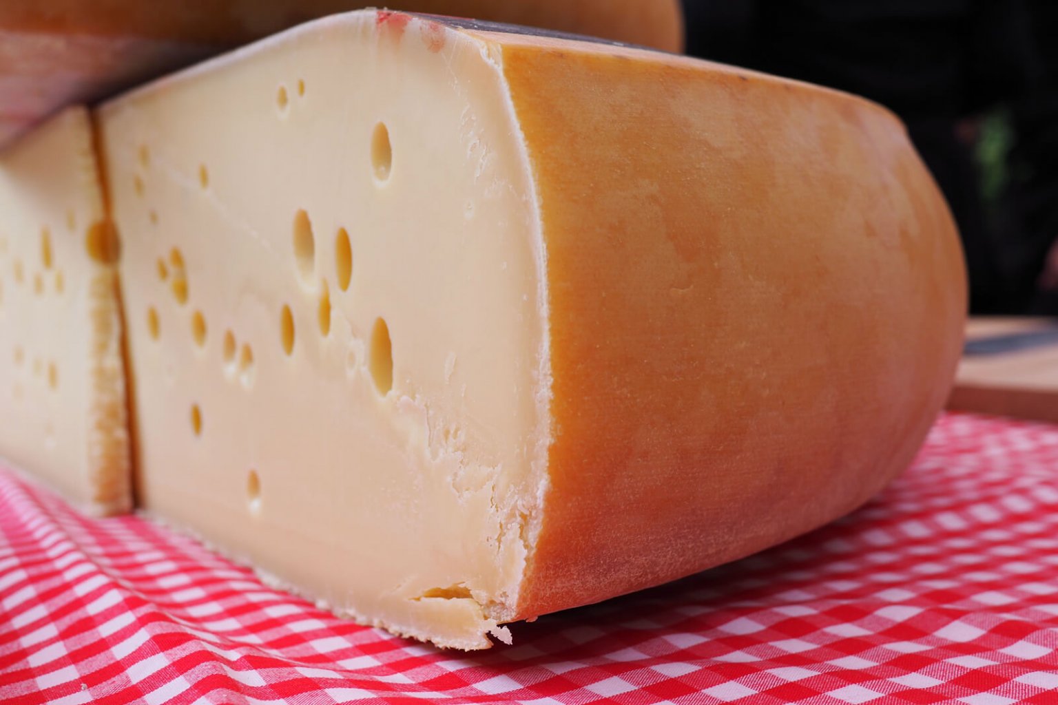 Cheese in Switzerland Fun Facts, Cheese Factories, Best Varieties