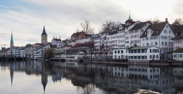 Zürich Limmat River in February