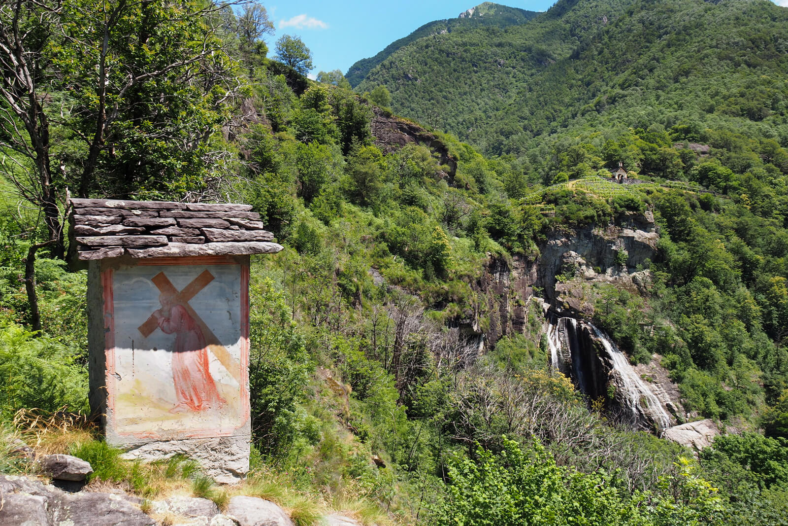 Maggia Valley - Hike to Maggia Waterfall