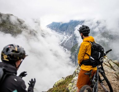 Stoneman Glaciara Mountain Bike Tour in Aletsch Arena