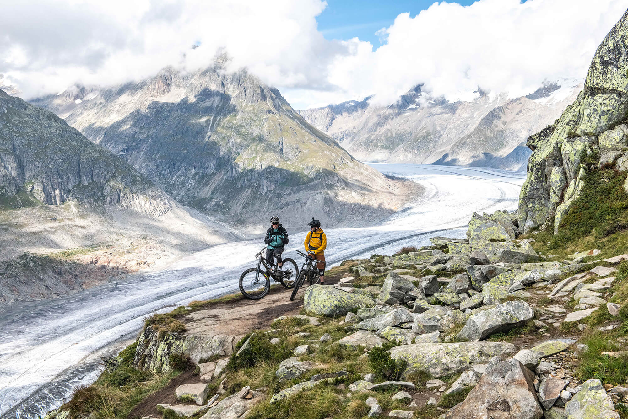 Stoneman Glaciara Mountain Bike Tour in Aletsch Arena