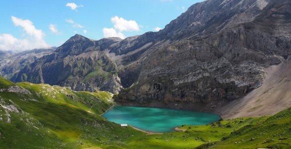 Lake Iffigsee above Lenk