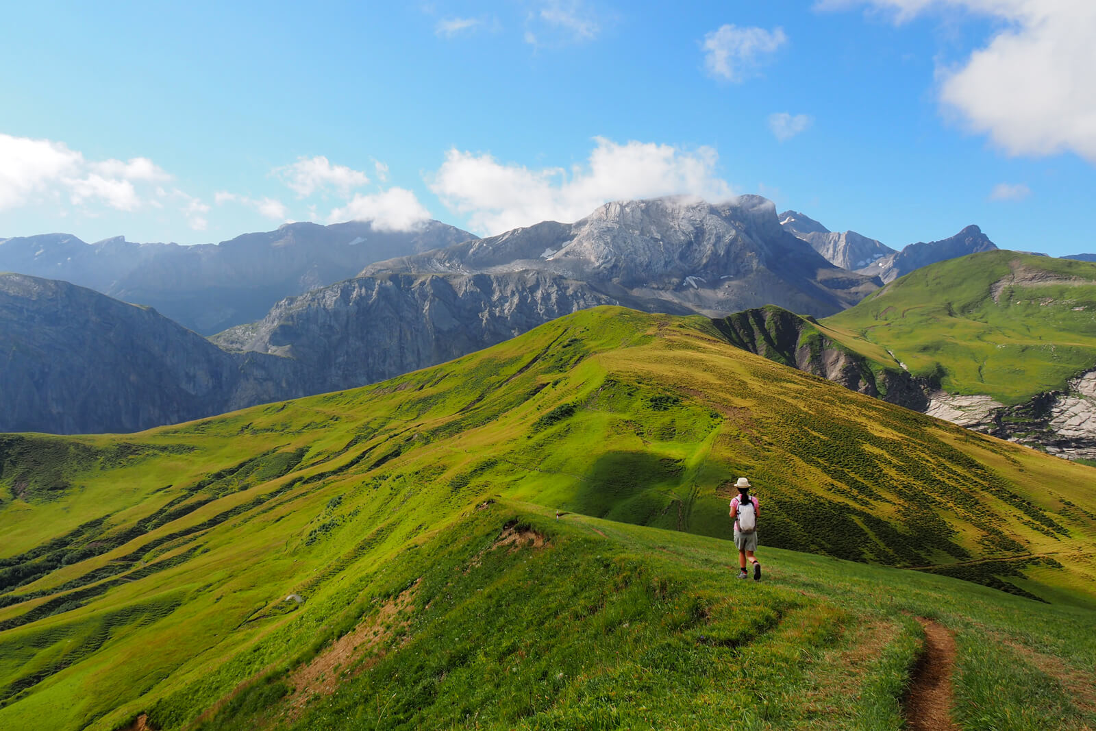 Panoramic Hike to Iffigenalp in Lenk-Simmental