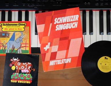 Swiss German Songs From My Childhood - Schweizer Singbuch