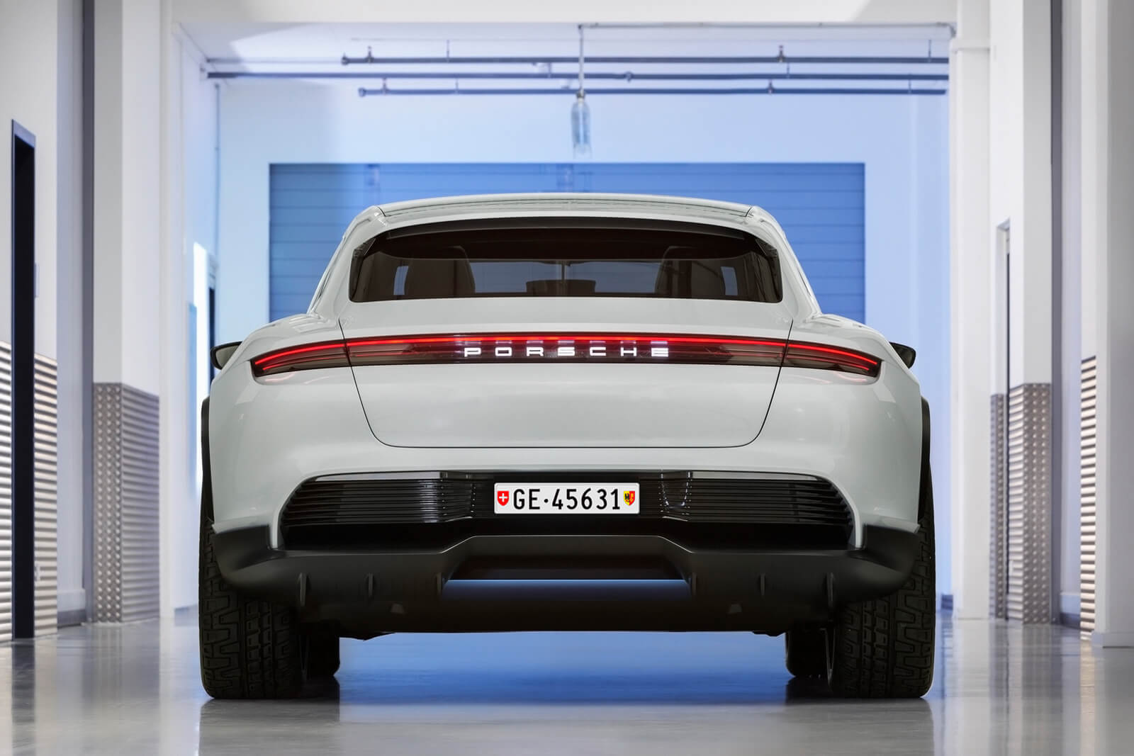 Porsche with Geneva License Plates