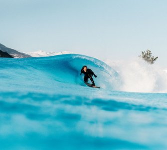 Alaia Bay Surfing Center in Sion