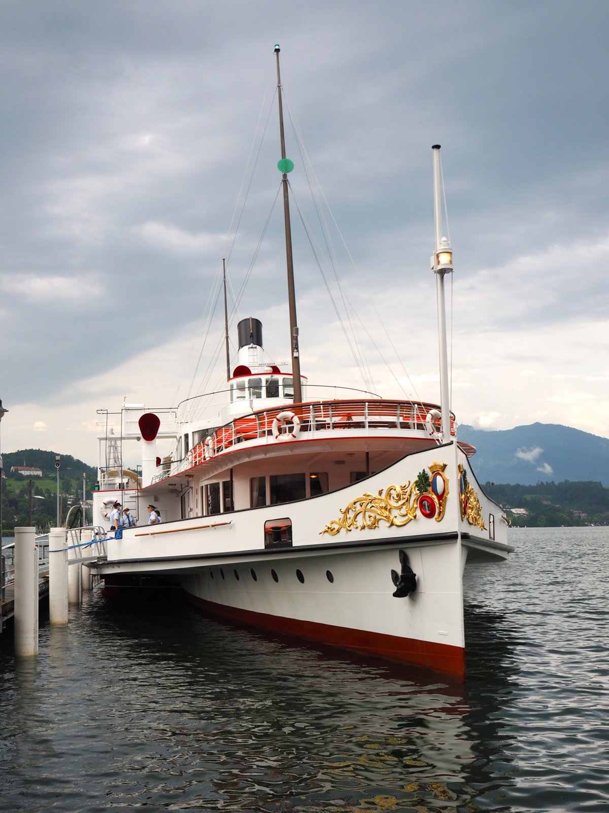 Stadt Luzern - Wine and Dine Cruise on Lake Lucerne