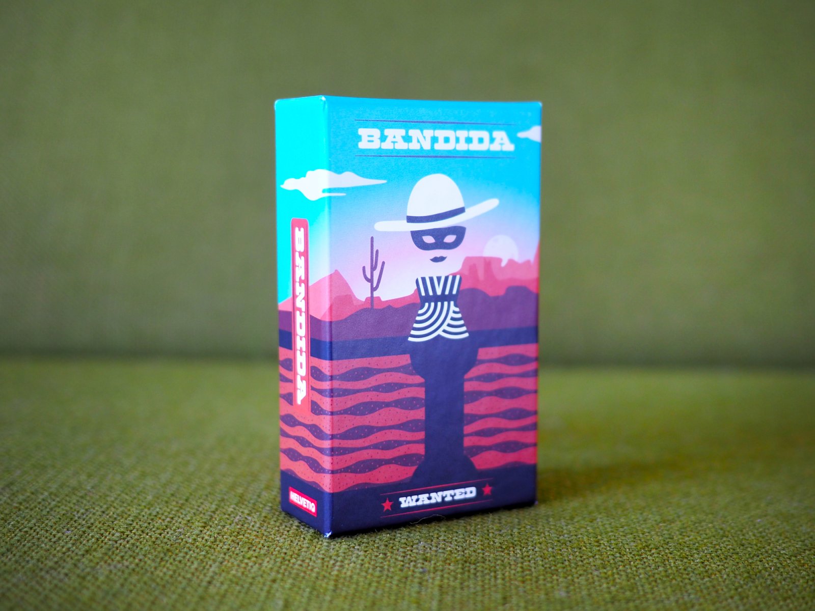 Gifts for Girls in Switzerland - Bandida Card Game