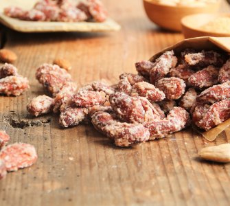 Easy Candied Almond Recipe - Gebrannte Mandeln Rezept